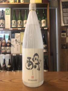 焼酎 720ml 25度 2023年製造 Amazon.co.jp: 繊月酒造 たる繊月箱入り 25度 [ 焼酎 熊本県